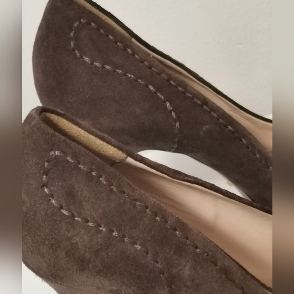 Prada Suede Heels, Like New - Picture 10 of 11